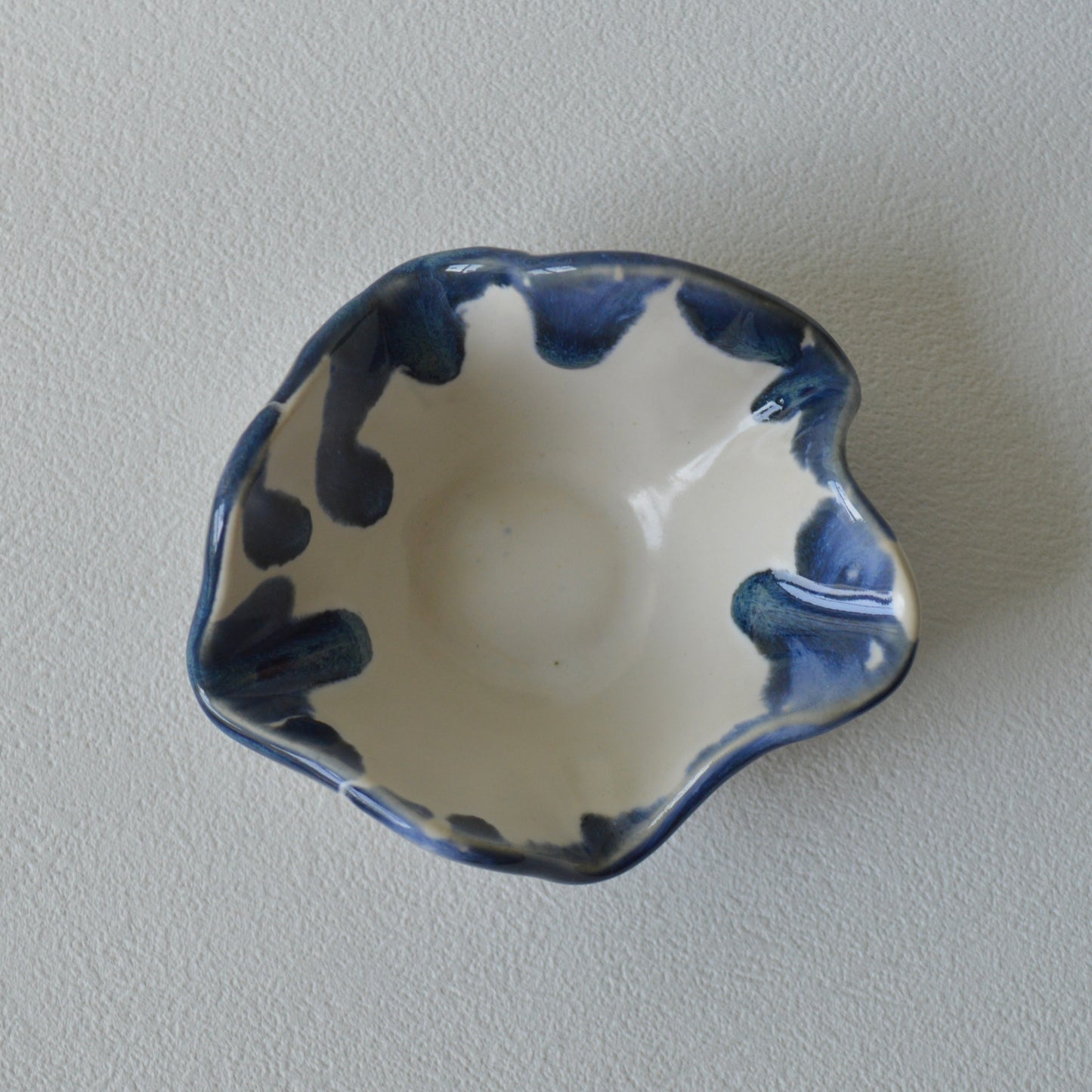 Ruffle Dish