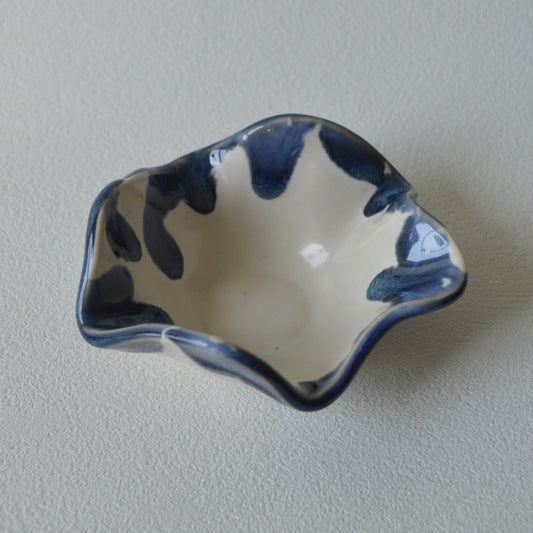 Ruffle Dish